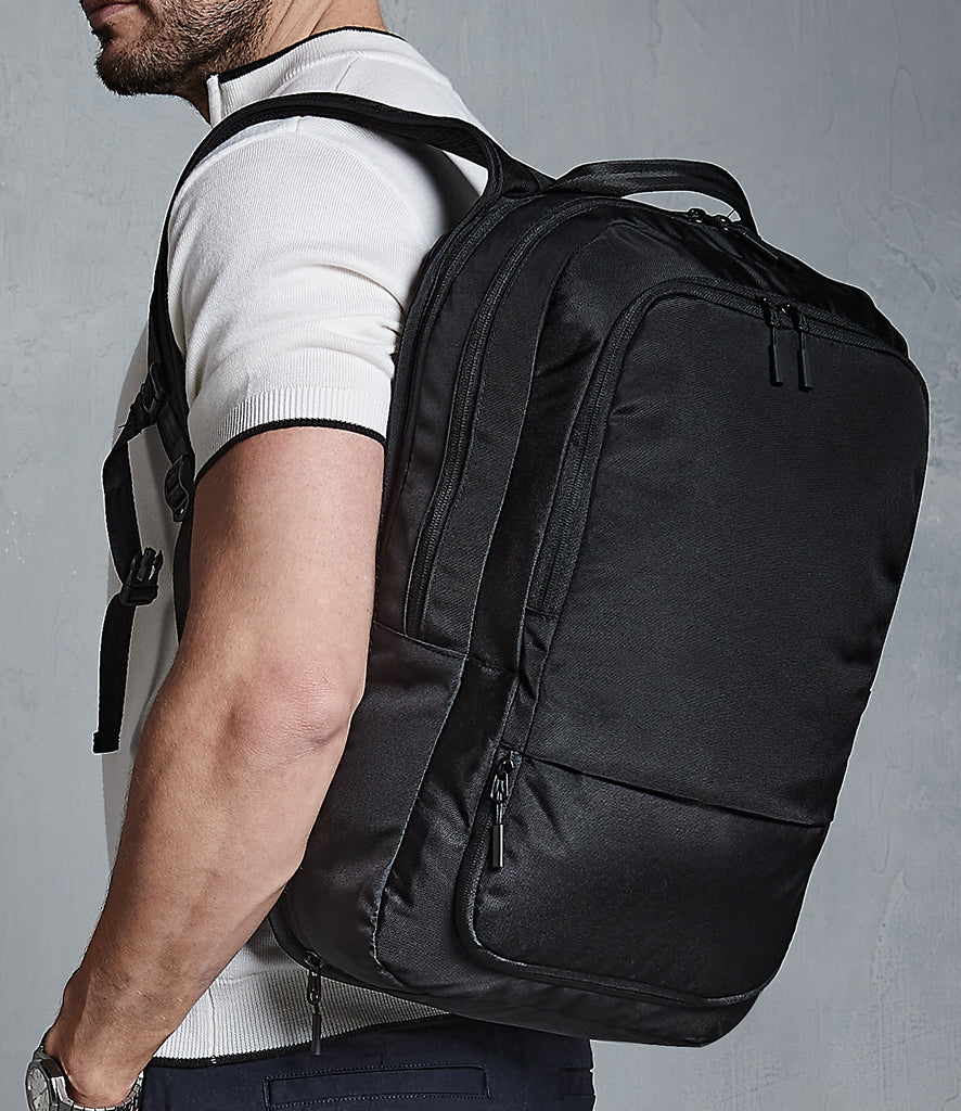 Quadra | Pitch black 24 hour backpack - Prime Apparel